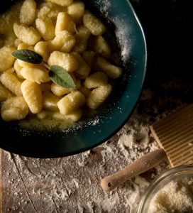 assiette de gnocchi niçois